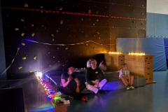 20251128_210236209_iOS